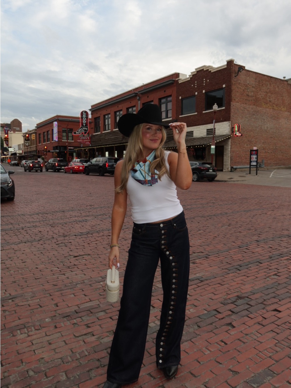 Mid- Rise Button-Front Wide Leg Jeans - Dark Indigo
